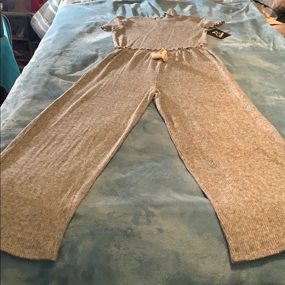 Romper - Picture 6 of 6